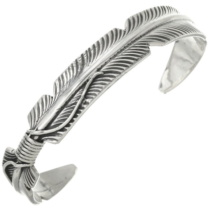 Highly detailed Sterling Feather Bracelet