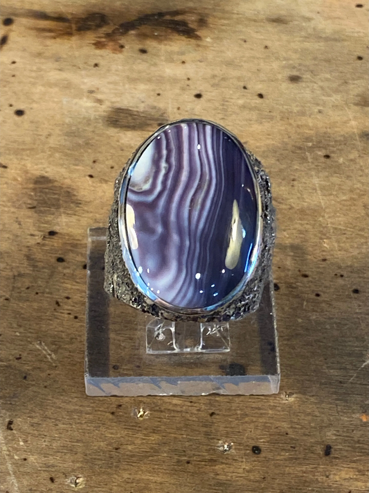 Large Hand-cut Quahog inlay pebble cast ring